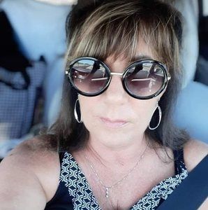 Meet your Posher, Sherry